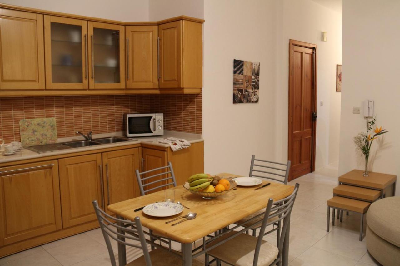 סליאמה Diana House Apartment מראה חיצוני תמונה